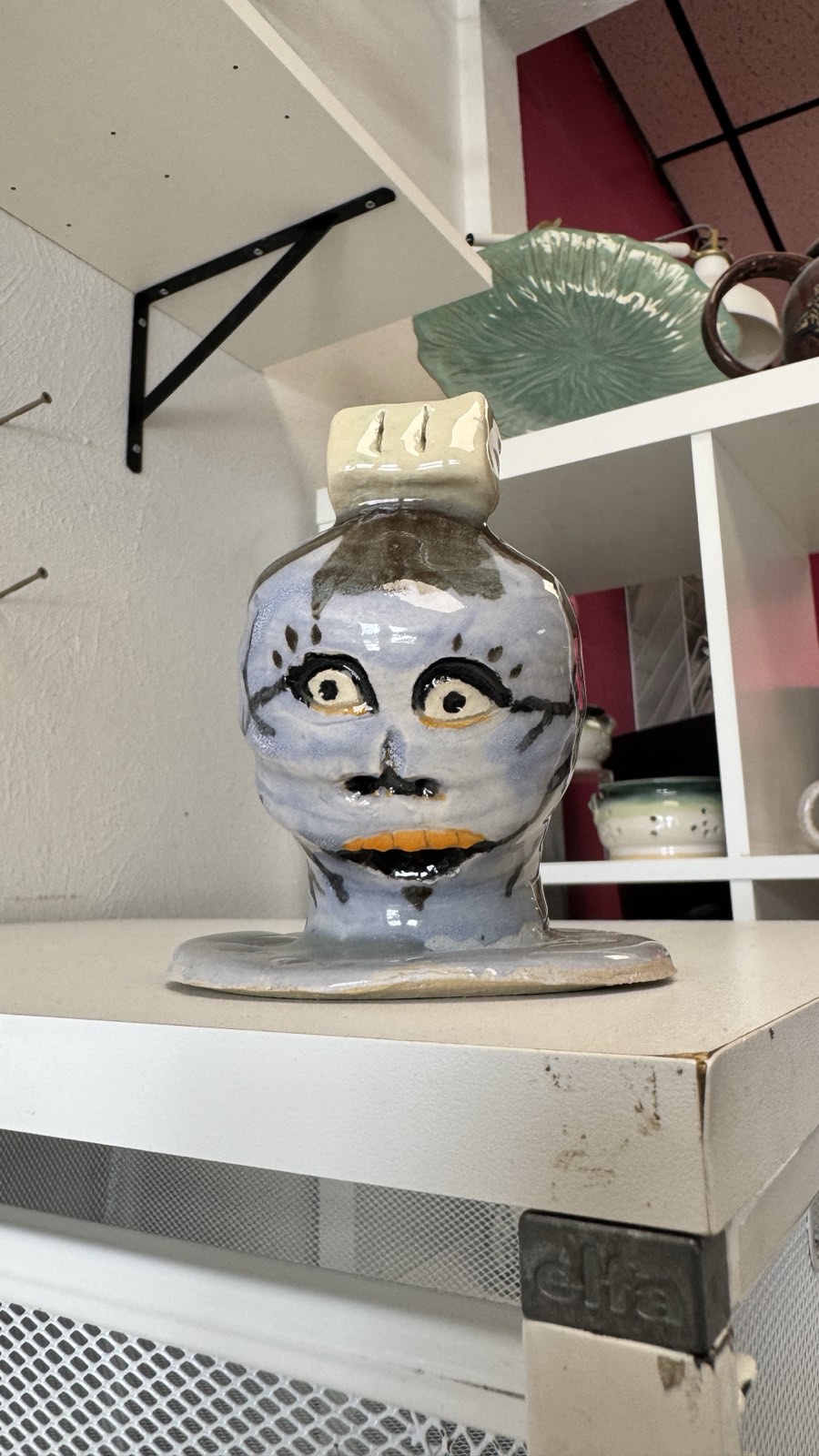 Microbangs pottery piece, angle 2